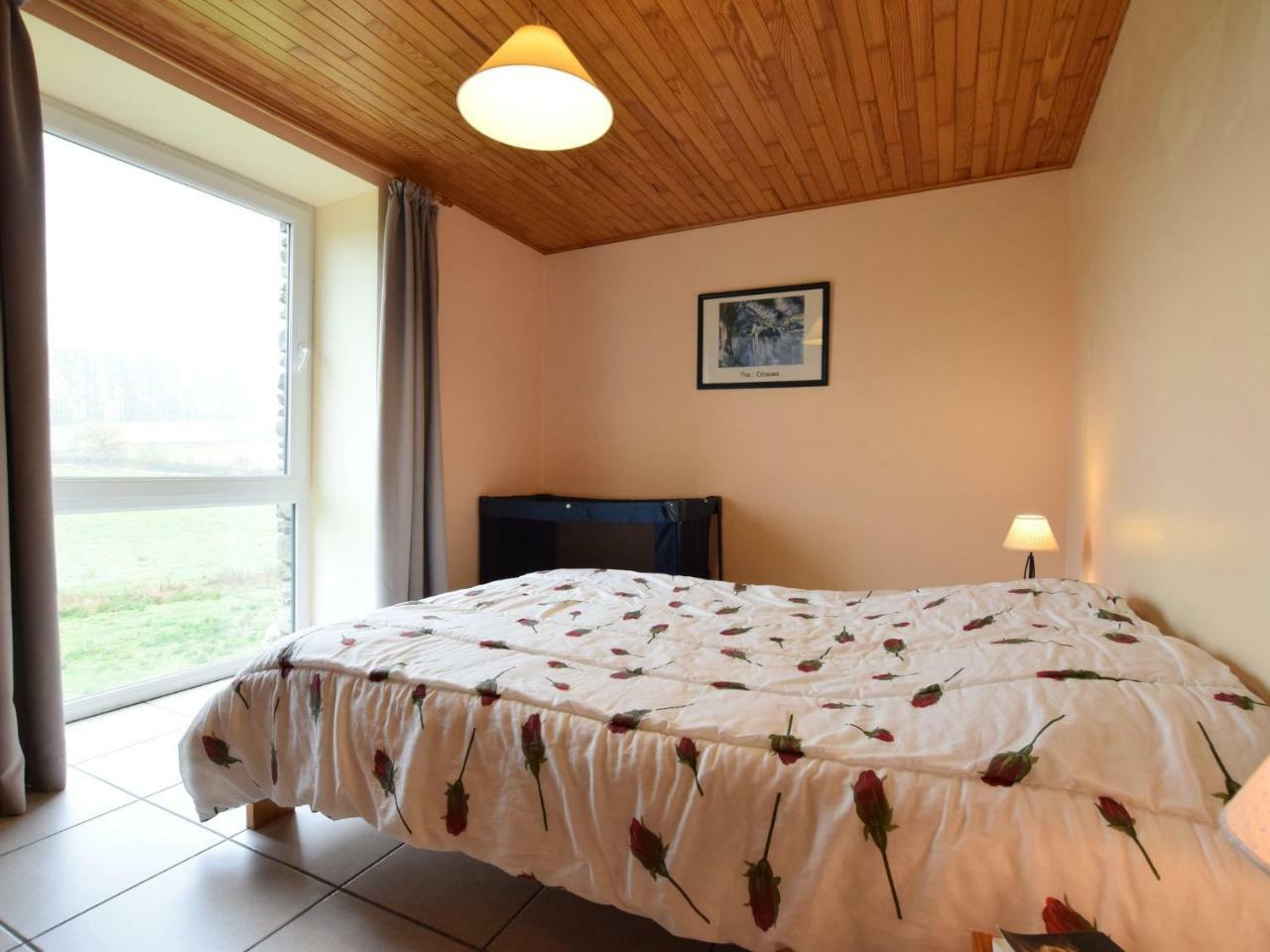 Comfortable Cottage In Neufmoulin With Meadow View Уфализ Екстериор снимка