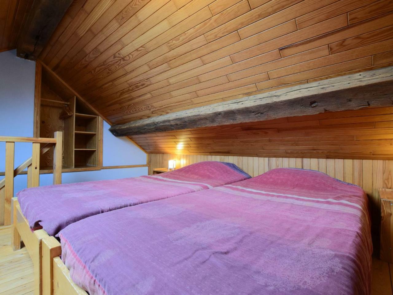 Comfortable Cottage In Neufmoulin With Meadow View Уфализ Екстериор снимка